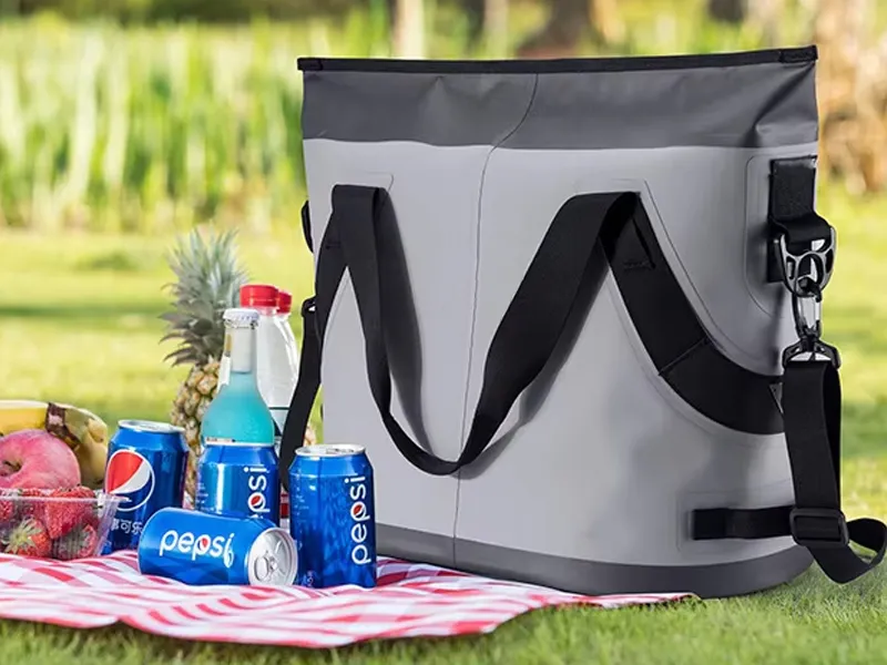 Ang papel na ginagampanan ng mga bag ng yelo sa kamping